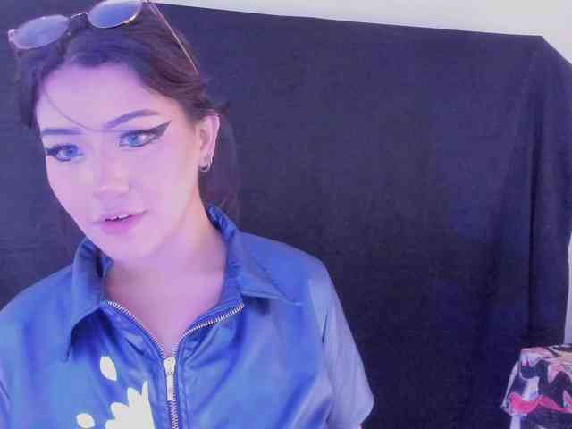 Miyu-Izumo Live Webcam on BongaCams
