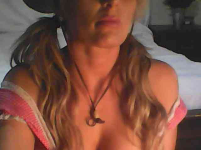 shellybean webcam