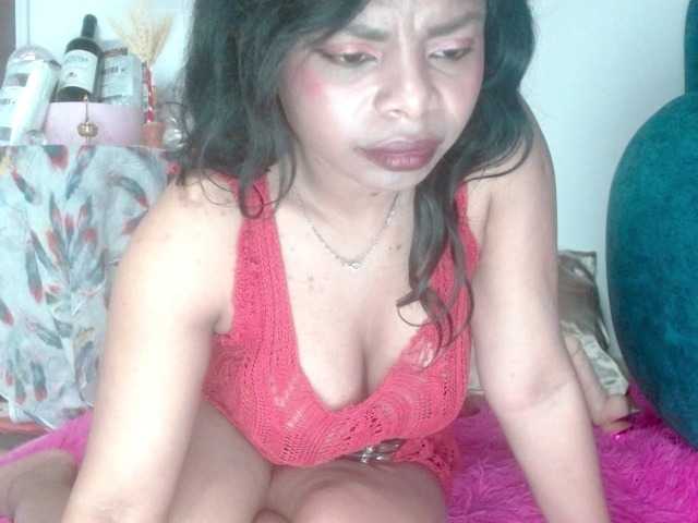 lizethrey73's BongaCams show and profile