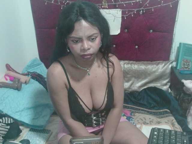 lizethrey73's BongaCams show and profile