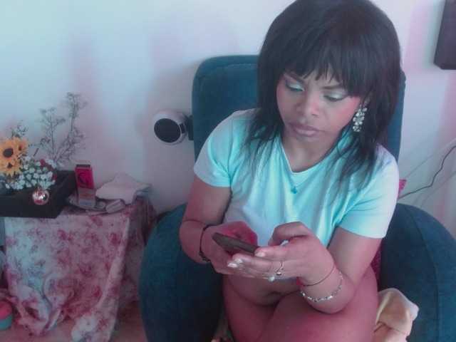 lizethrey73's BongaCams show and profile