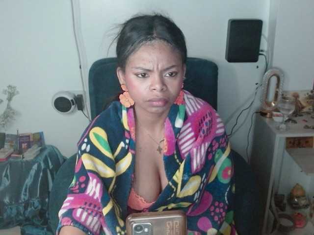 lizethrey73's BongaCams show and profile