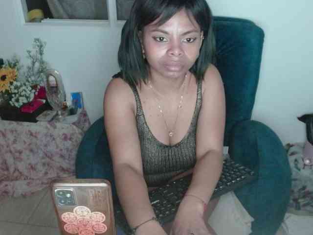 lizethrey73 Live Webcam on BongaCams