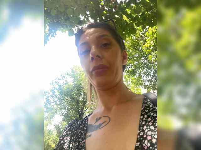 Jaklinesexxy Live Webcam on BongaCams