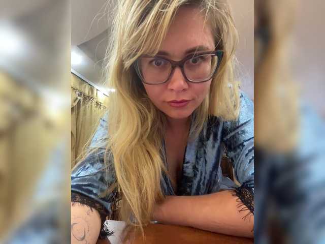 Try 28 years old Crystal00Girl from BongaCams Crystal00Girl from BongaCams