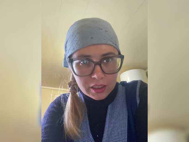 Crystal00Girl's BongaCams show and profile