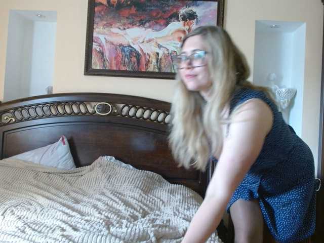 Crystal00Girl's BongaCams show and profile