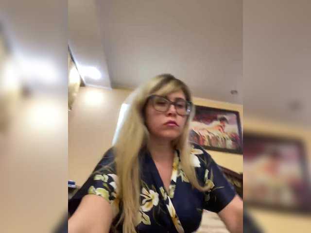 Crystal00Girl from BongaCams is Freechat