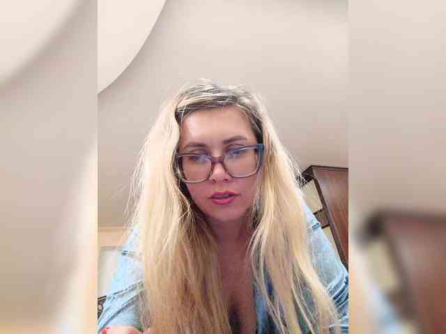 Elegant00Girl webcam