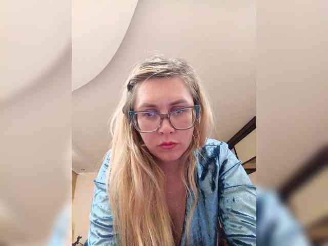 Elegant00Girl webcam