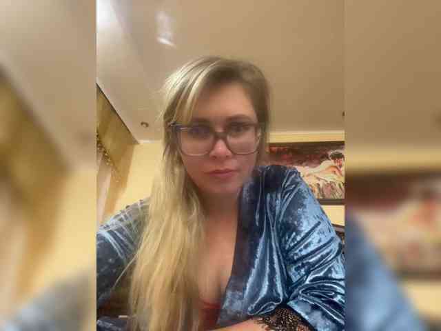 Elegant00Girl webcam