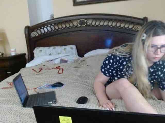 Elegant00Girl webcam