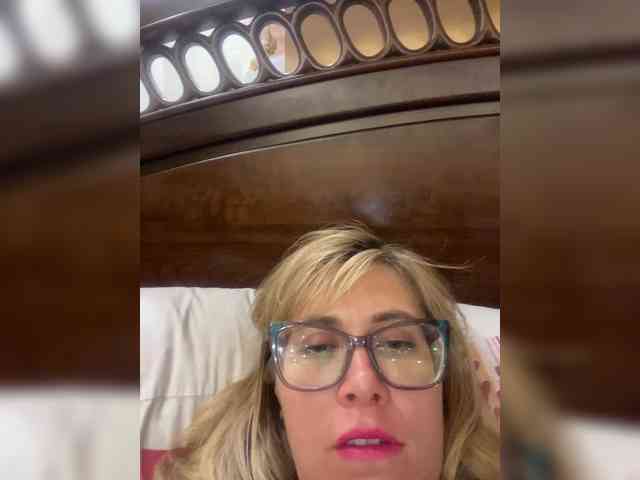Crystal00Girl webcam