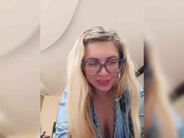 Elegant00Girl webcam