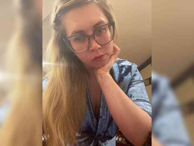 Elegant00Girl webcam