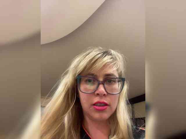 Crystal00Girl webcam