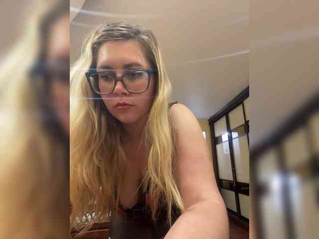 Elegant00Girl webcam