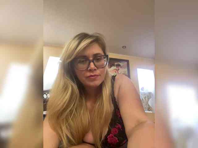 Elegant00Girl webcam