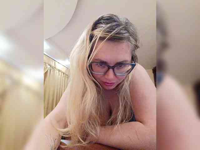 Elegant00Girl webcam