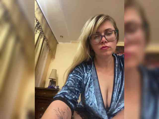 Elegant00Girl webcam