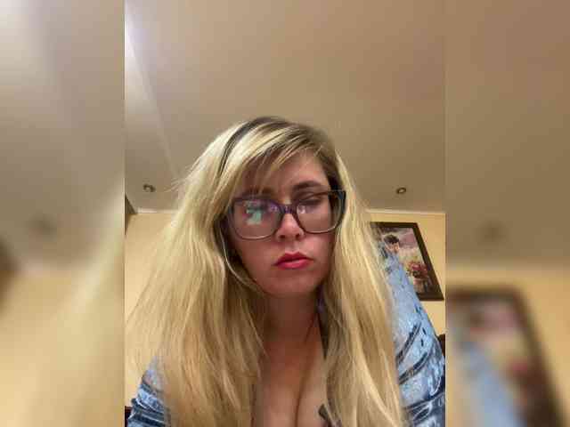 Elegant00Girl webcam
