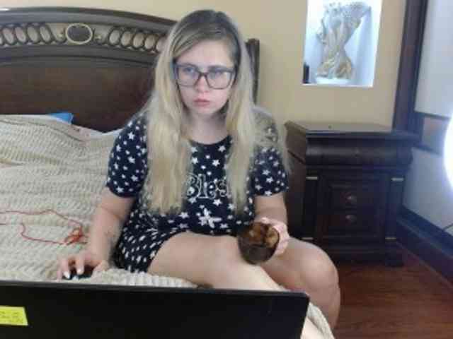 Elegant00Girl webcam