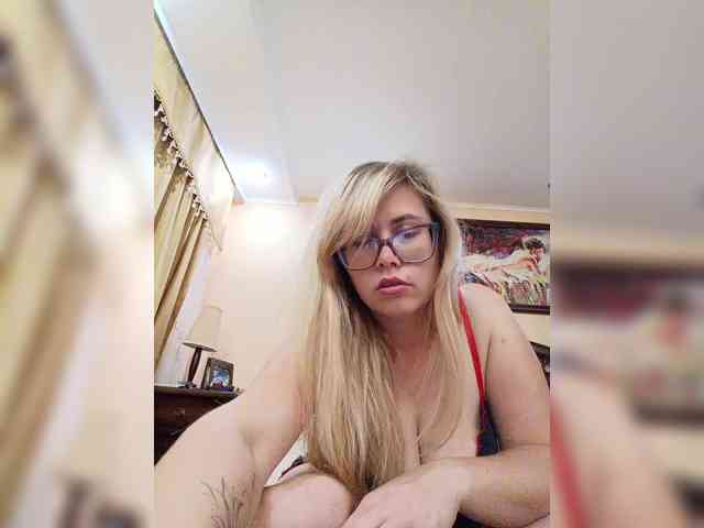 Elegant00Girl webcam