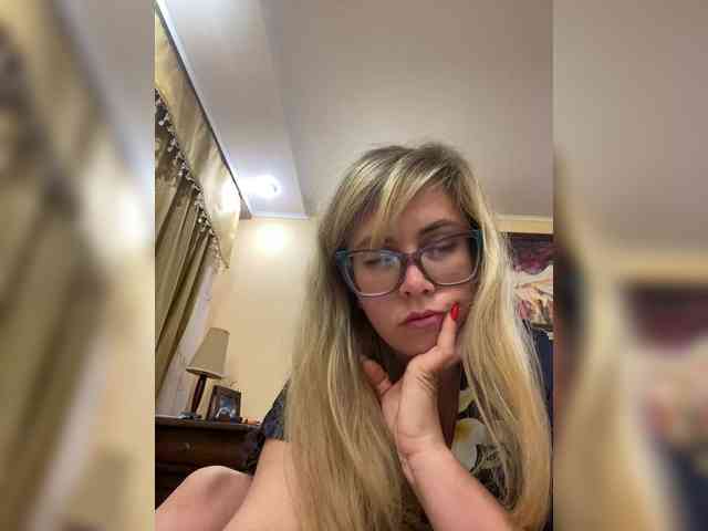 Elegant00Girl webcam