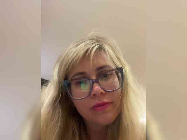 Crystal00Girl webcam