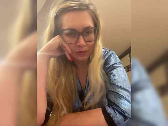 Elegant00Girl webcam