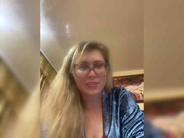 Elegant00Girl webcam