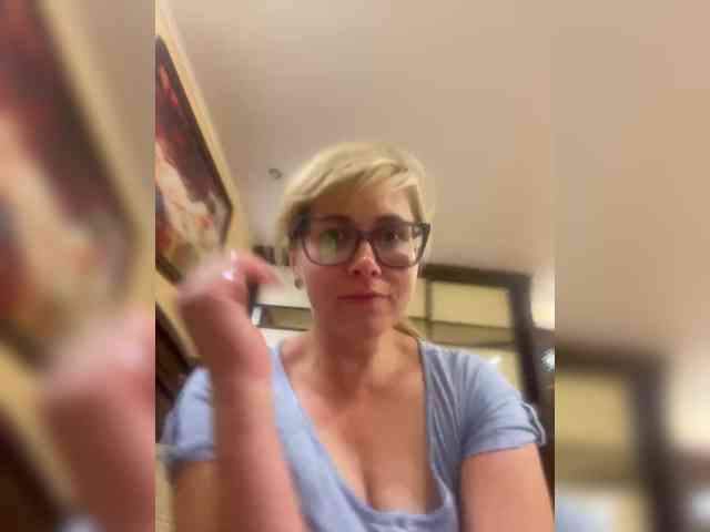 Crystal00Girl webcam