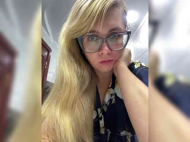Elegant00Girl webcam