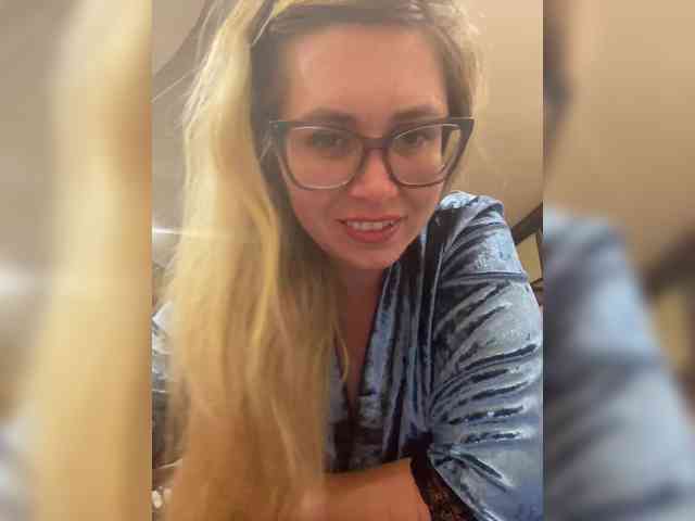 Elegant00Girl webcam