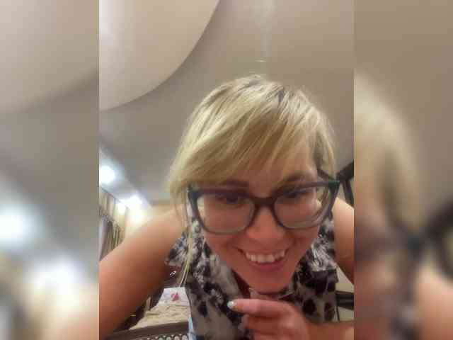 Crystal00Girl webcam
