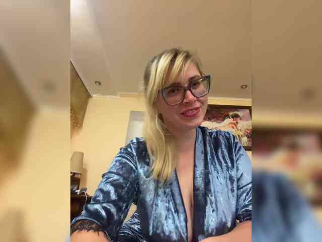 Elegant00Girl webcam