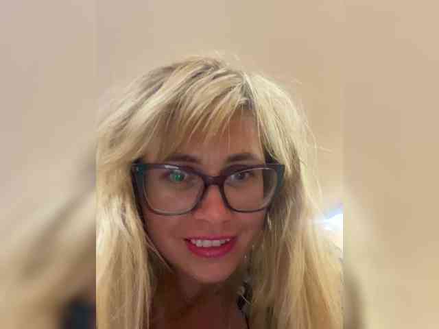 Crystal00Girl webcam