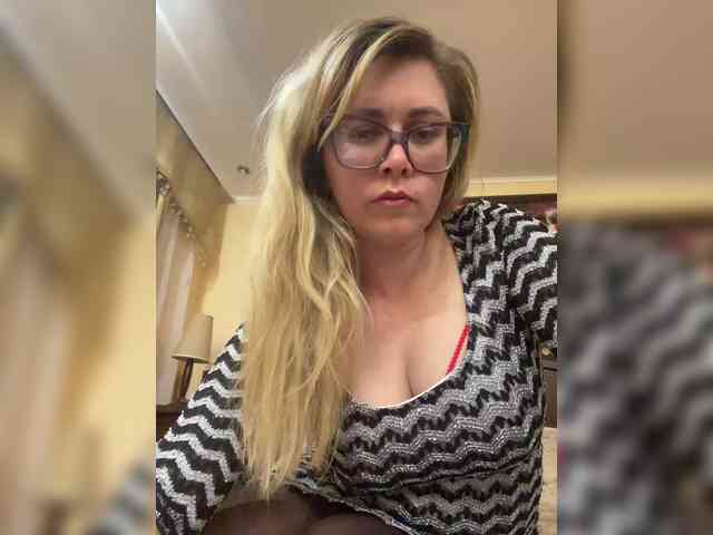 Elegant00Girl webcam