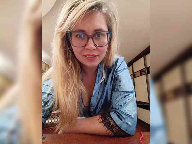 Elegant00Girl webcam