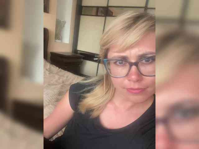 Crystal00Girl webcam