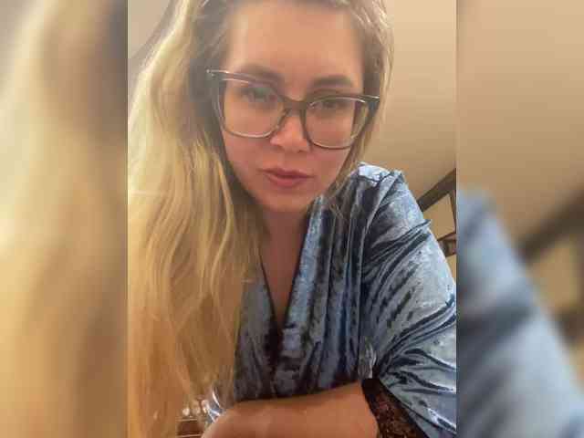 Elegant00Girl webcam