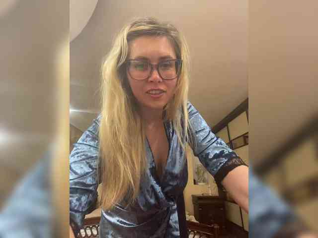 Elegant00Girl webcam