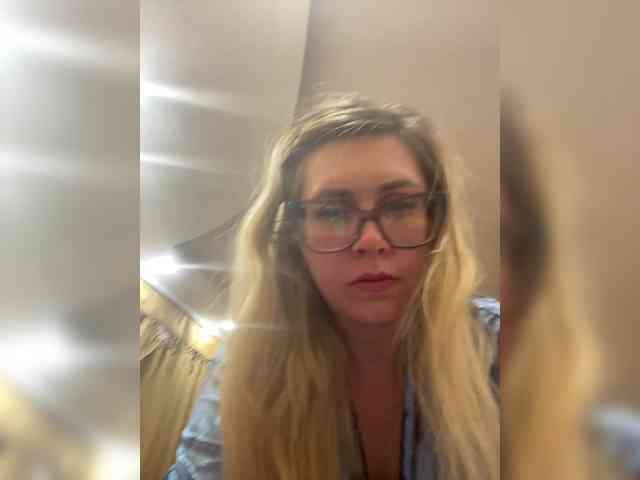 Elegant00Girl webcam