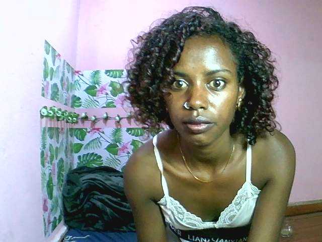 Miryamiah1 webcam bongacams model stream image