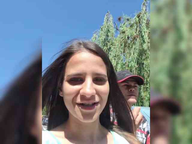 ErykaAndGrey webcam