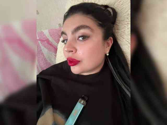 RoseMoonn webcam