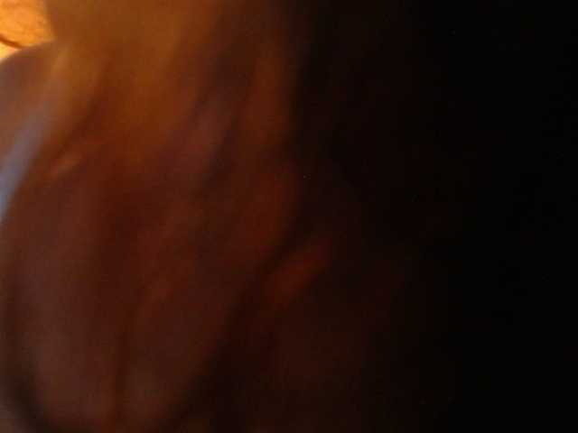 CurlyDani's BongaCams show and profile