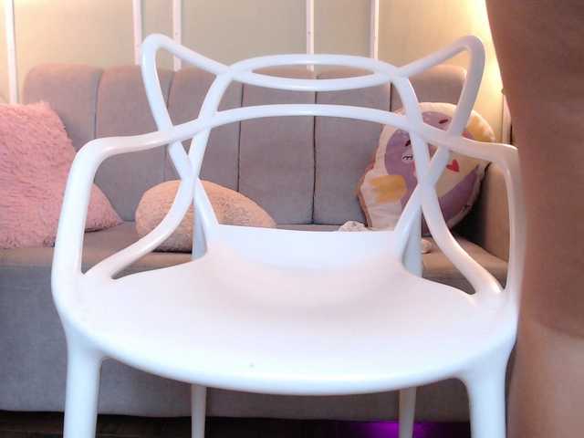 CurlyDani's BongaCams show and profile