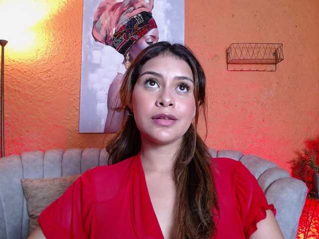 CurlyDani's BongaCams show and profile