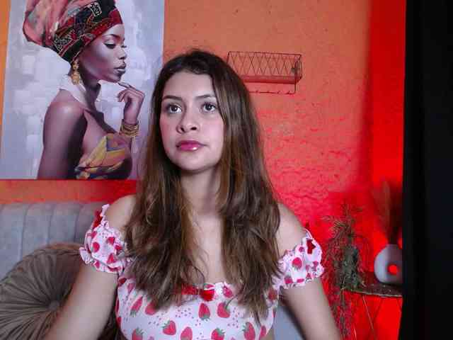 CurlyDani Live Webcam on BongaCams